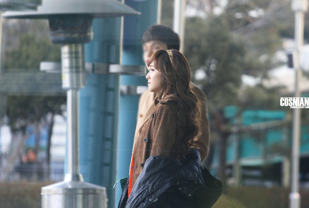 [OTHER][20-01-2012]Jessica tại trường quay của bộ phim "Wild Romance" - Page 21 131B7B4D4F41FEA1223F92