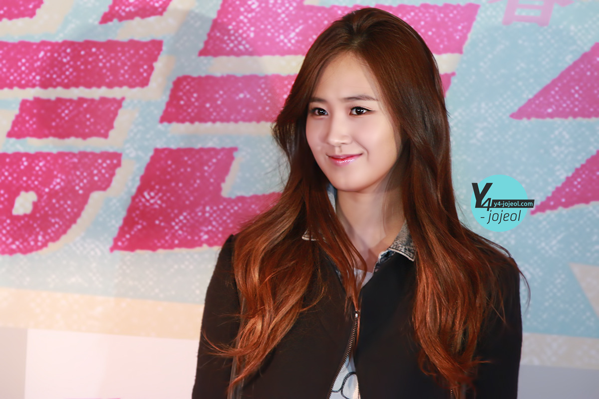 [PIC][20-01-2014]Yuri tham dự buổi công chiếu bộ phim "Boiling Youth" vào tối nay 25669E3552DD39F30C5E2C