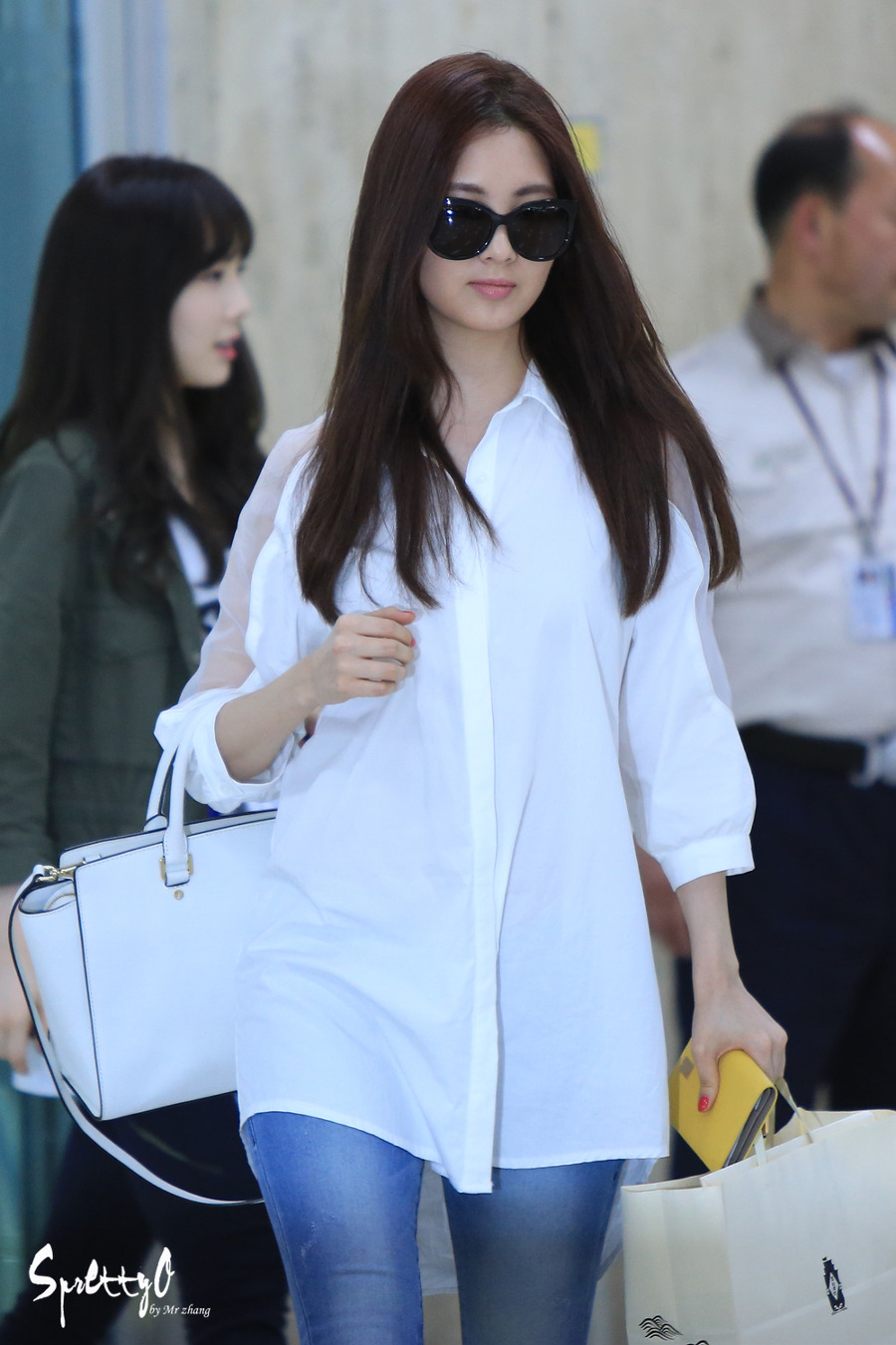 [PIC][26-05-2014]TaeYeon - Tiffany - HyoYeon và SeoHyun trở về Hàn Quốc vào trưa nay 2634723353A81BF801FA4B