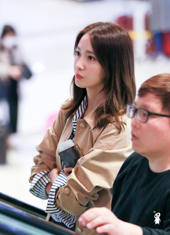 [PIC][20-04-2016]YoonA trở về Hàn Quốc + Đáp chuyến bay sang Nhật Bản dự sự kiện "Louis Vuitton Exhibition" vào chiều nay 26614E4957177A45259E03