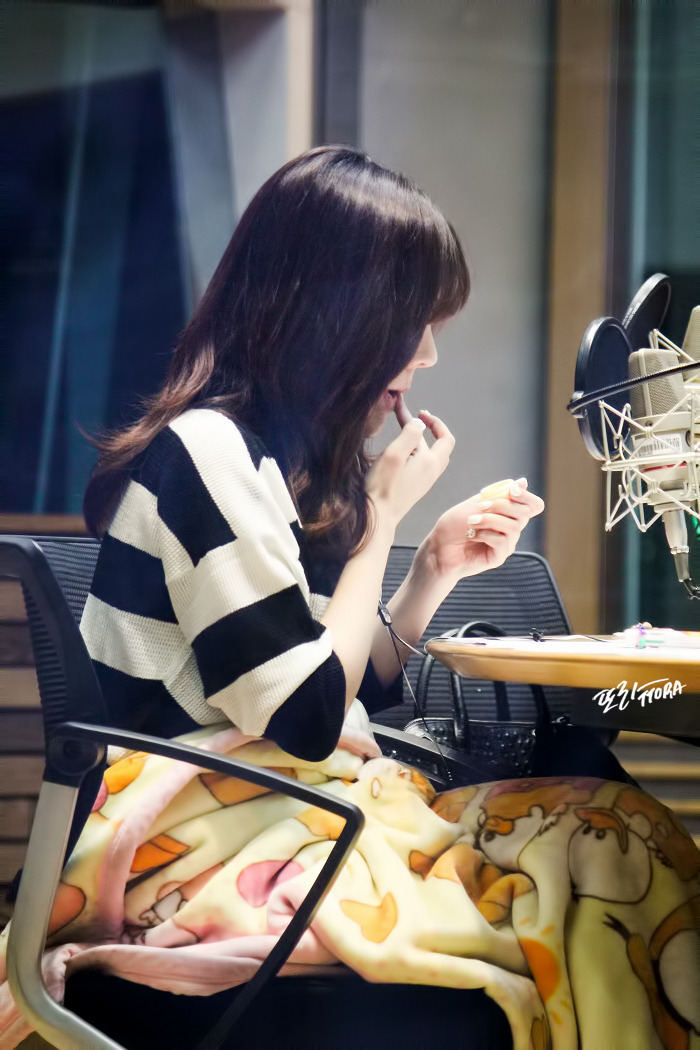 [OTHER][06-02-2015]Hình ảnh mới nhất từ DJ Sunny tại Radio MBC FM4U - "FM Date" - Page 17 275C8F39557D38A424BEE5