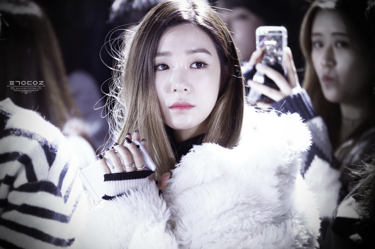 [PIC][17-10-2015]Tiffany tham dự "Hera Seoul Fashion Week 2016SS 'Lucky Chouette'" vào tối nay 2340734A5647777C0C2F89