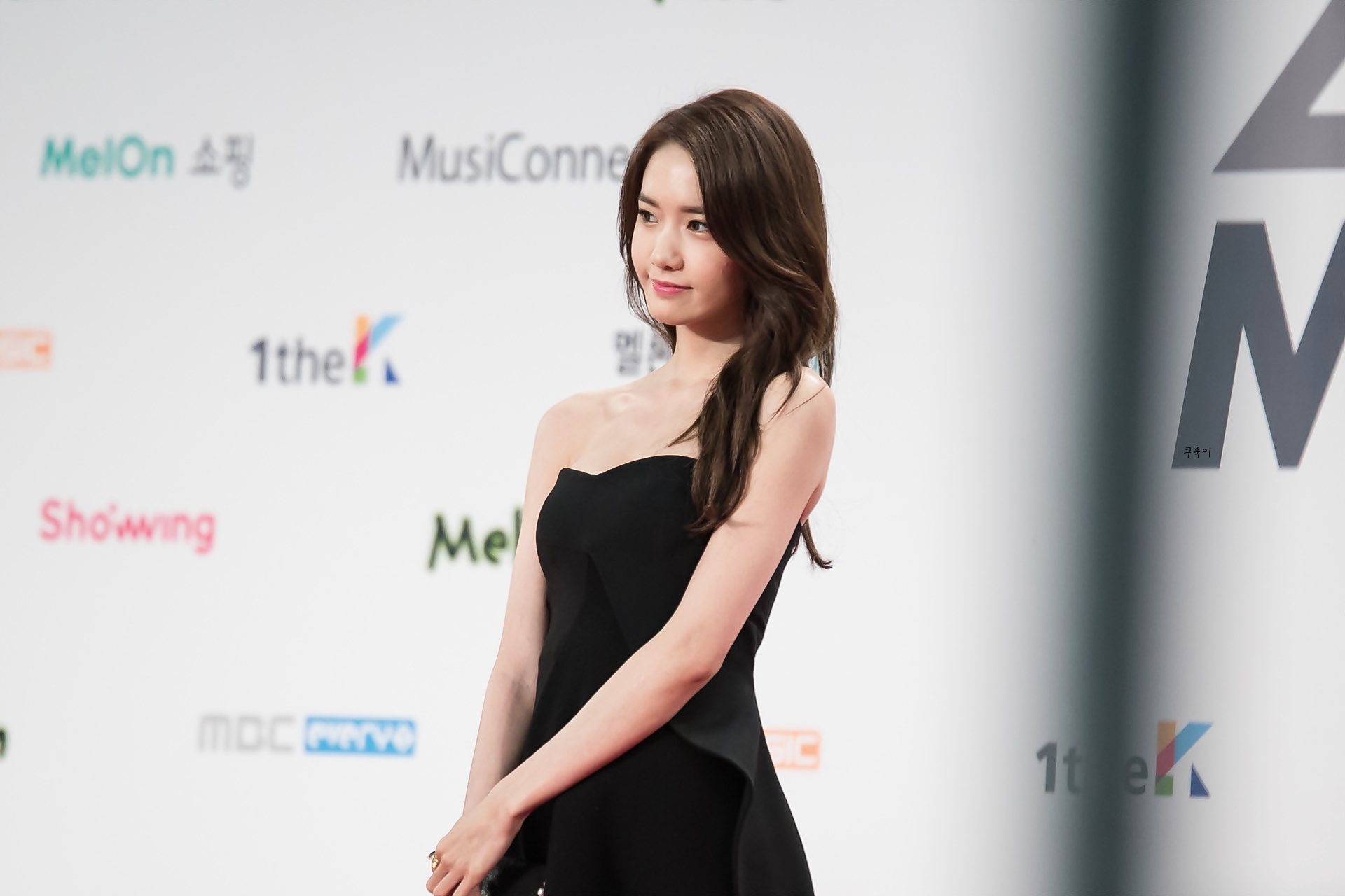 [PIC][07-11-2015]YoonA tham dự "2015 MelOn MUSIC AWARDS" + Giành “Top10ArtistsMMA2015” vào tối nay - Page 2 235621395640773E020BFA