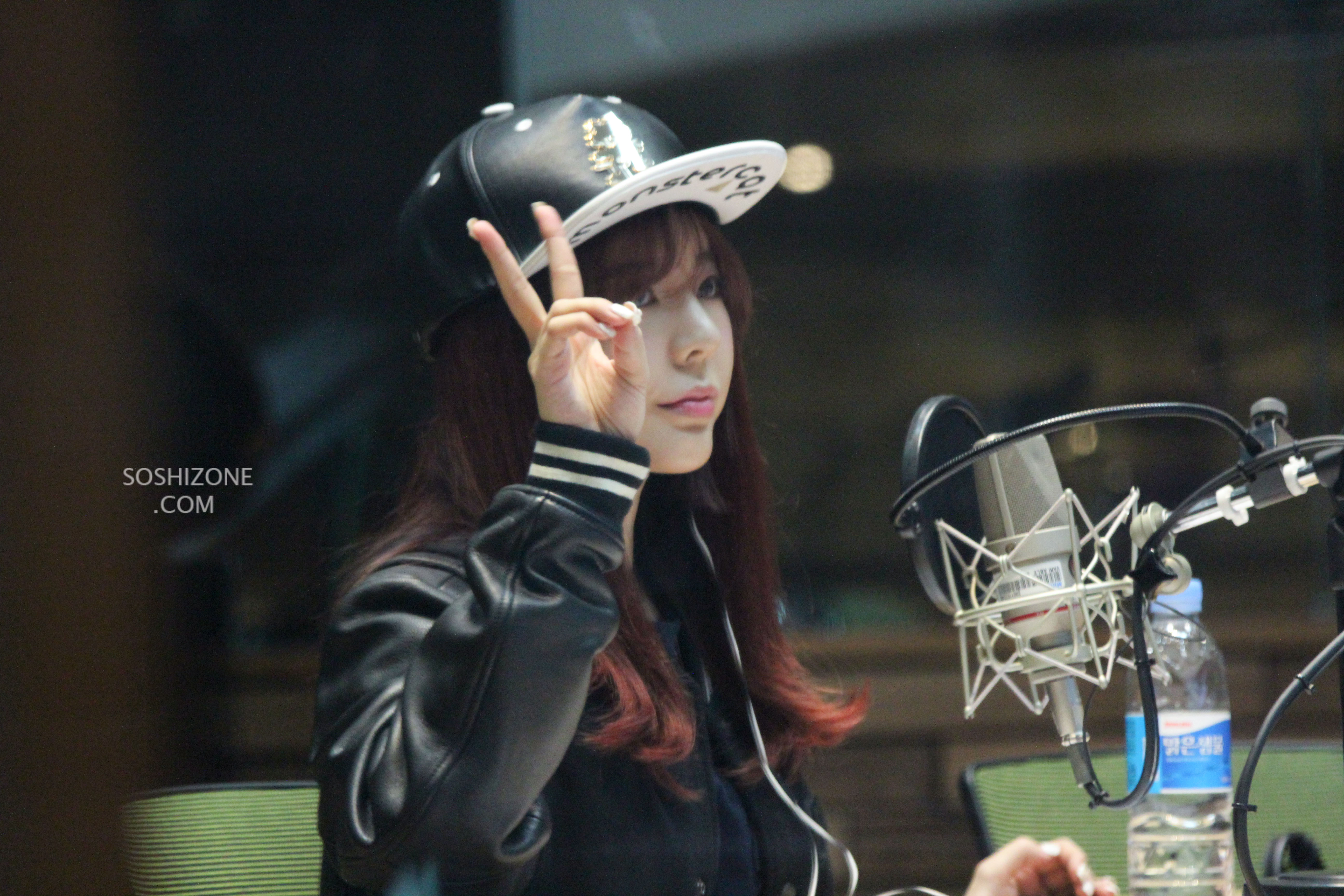 [OTHER][06-02-2015]Hình ảnh mới nhất từ DJ Sunny tại Radio MBC FM4U - "FM Date" - Page 22 235BDB4E55B79A282D8E75