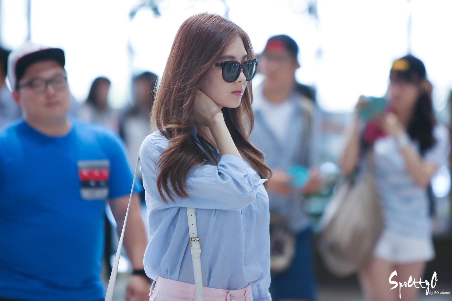 [PIC][06-07-2014]SNSD khởi hành đi Nhật Bản vào sáng nay 261B784953B8B4A11B190A